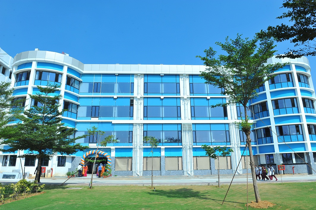 Saveetha Medical College and Hospital